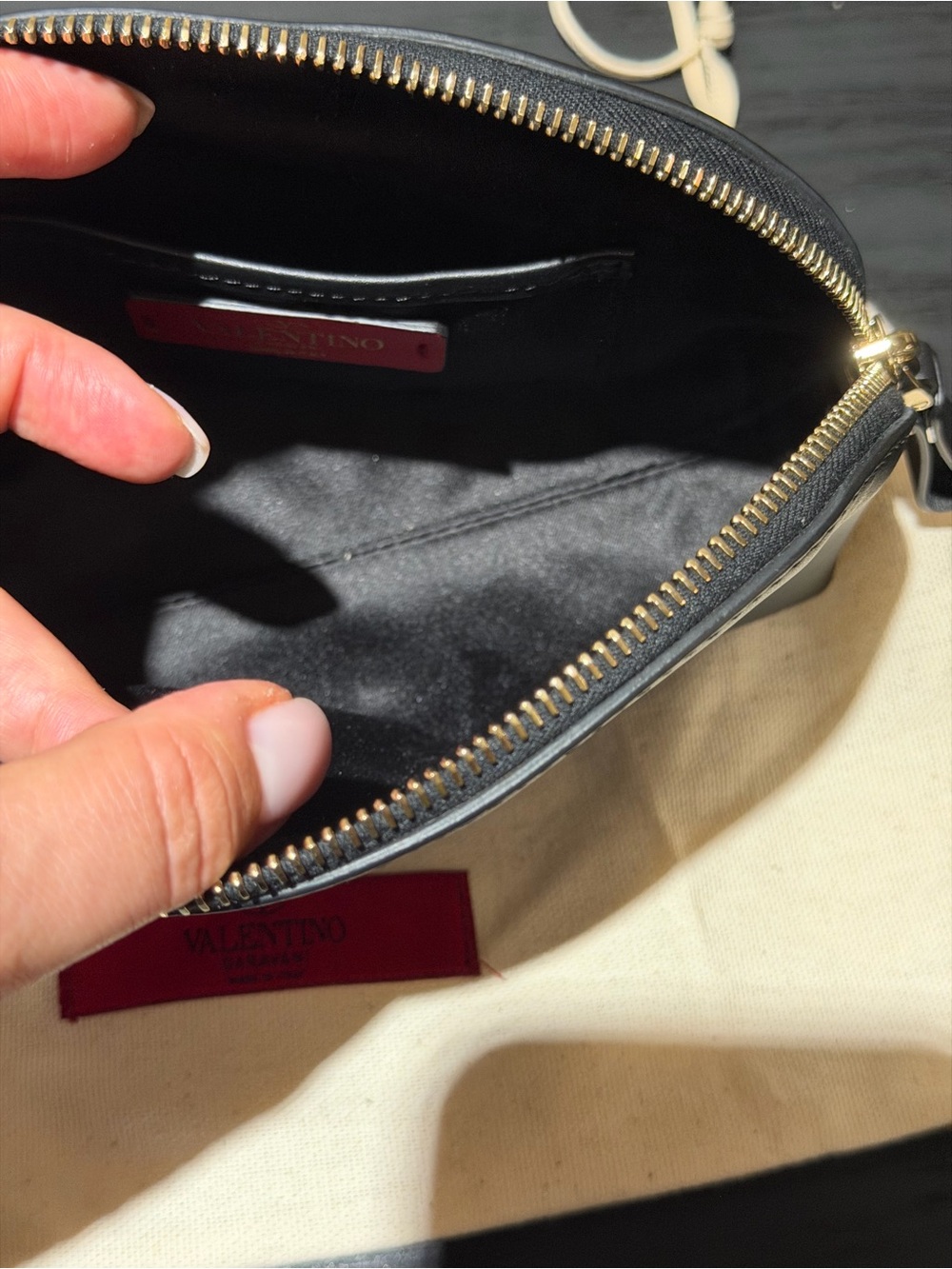 Black Leather Zip Pouch - Picture 3 of 4